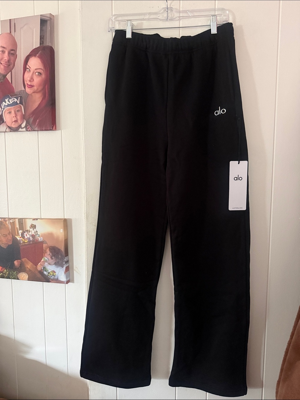 ALO Yoga women’s  Black Sweatpants with Logo
